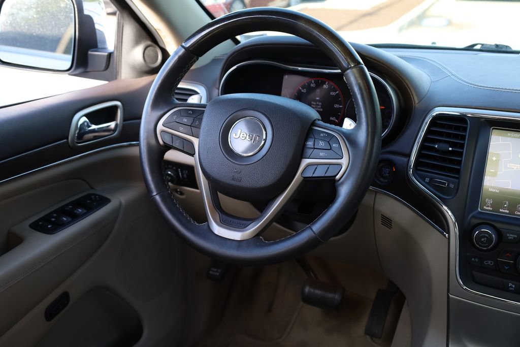 Used 2014 Jeep Grand Cherokee Overland image 24