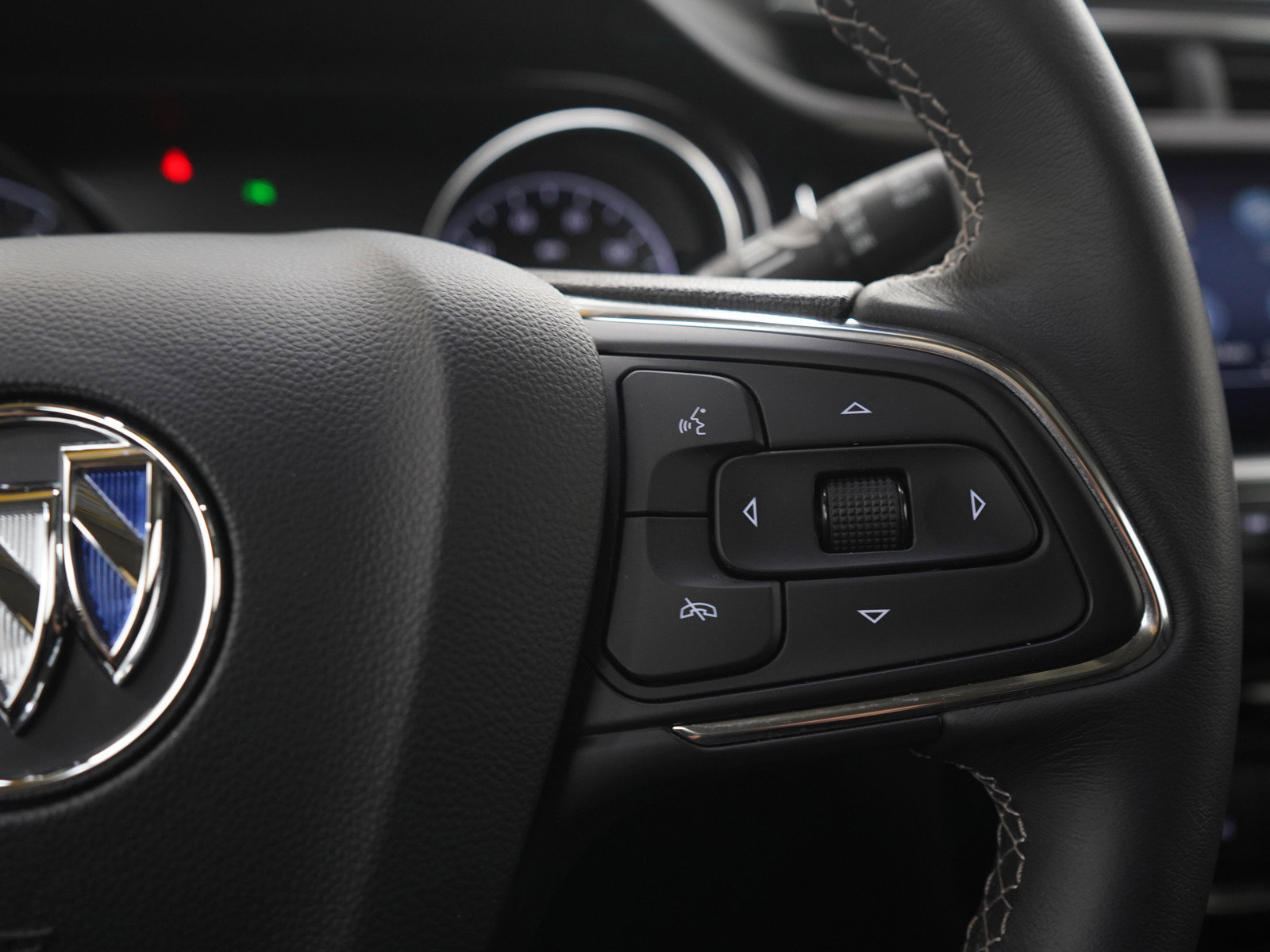 Used 2023 Buick Encore GX Preferred w/ Cold Weather Comfort Package FWD image 25