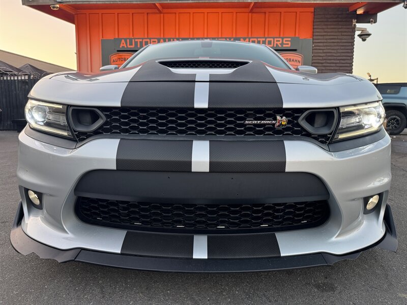 Used 2019 Dodge Charger Scat Pack w/ Dynamics Package RWD image 5