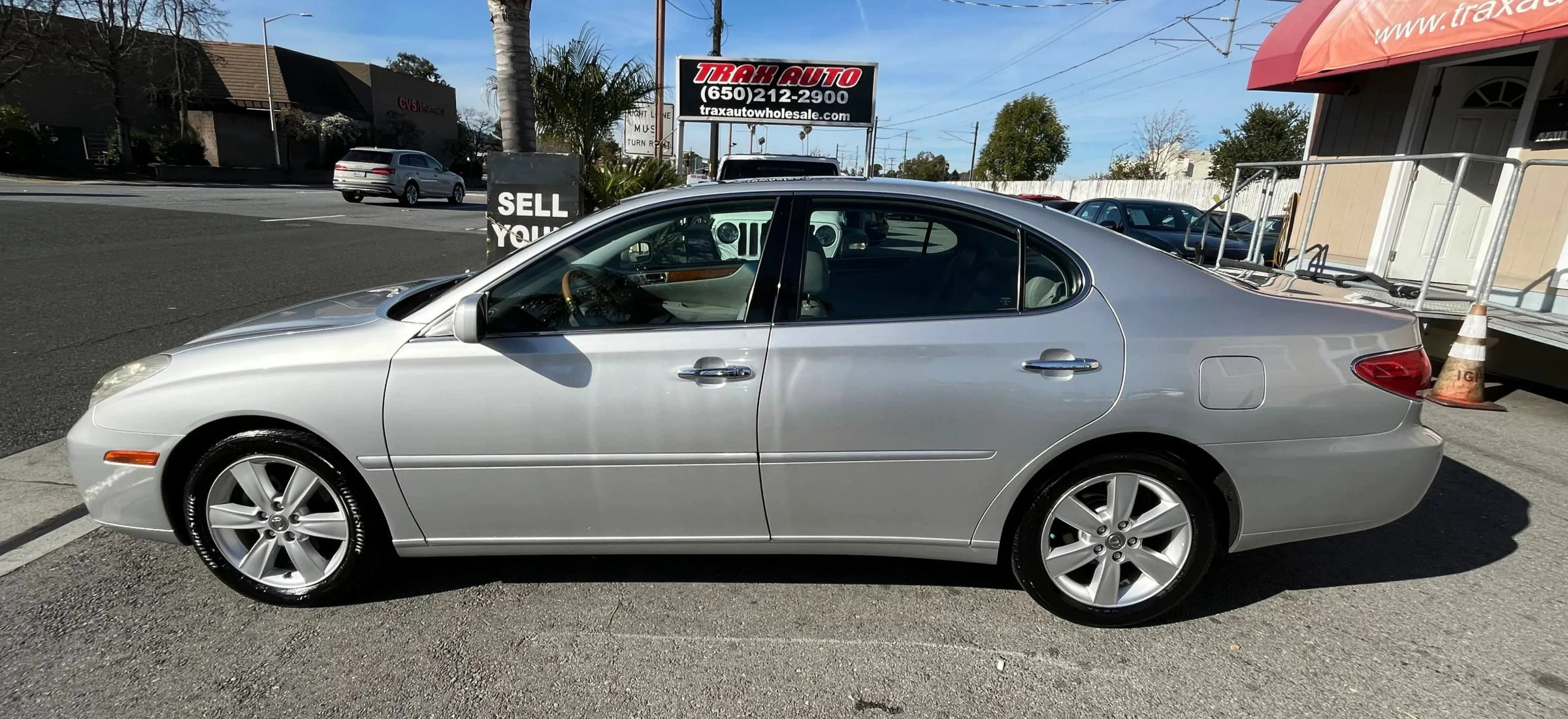 Used 2006 Lexus ES 330 w/ Preferred Accessory Pkg FWD image 4