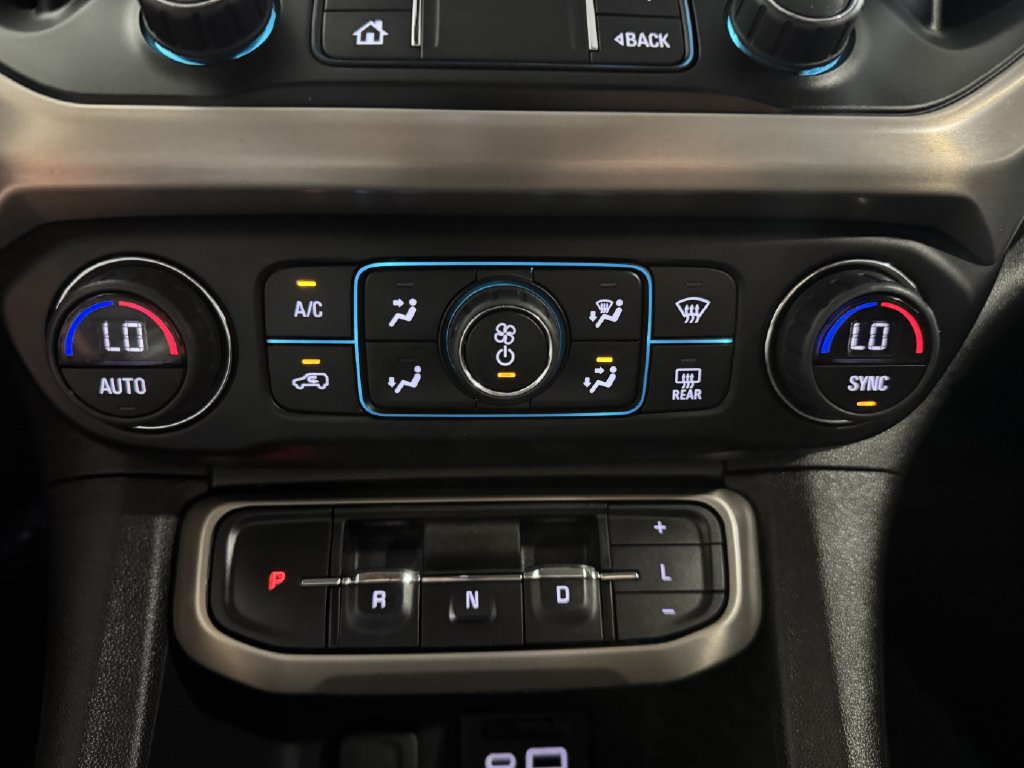 Used 2023 GMC Acadia Denali FWD image 32