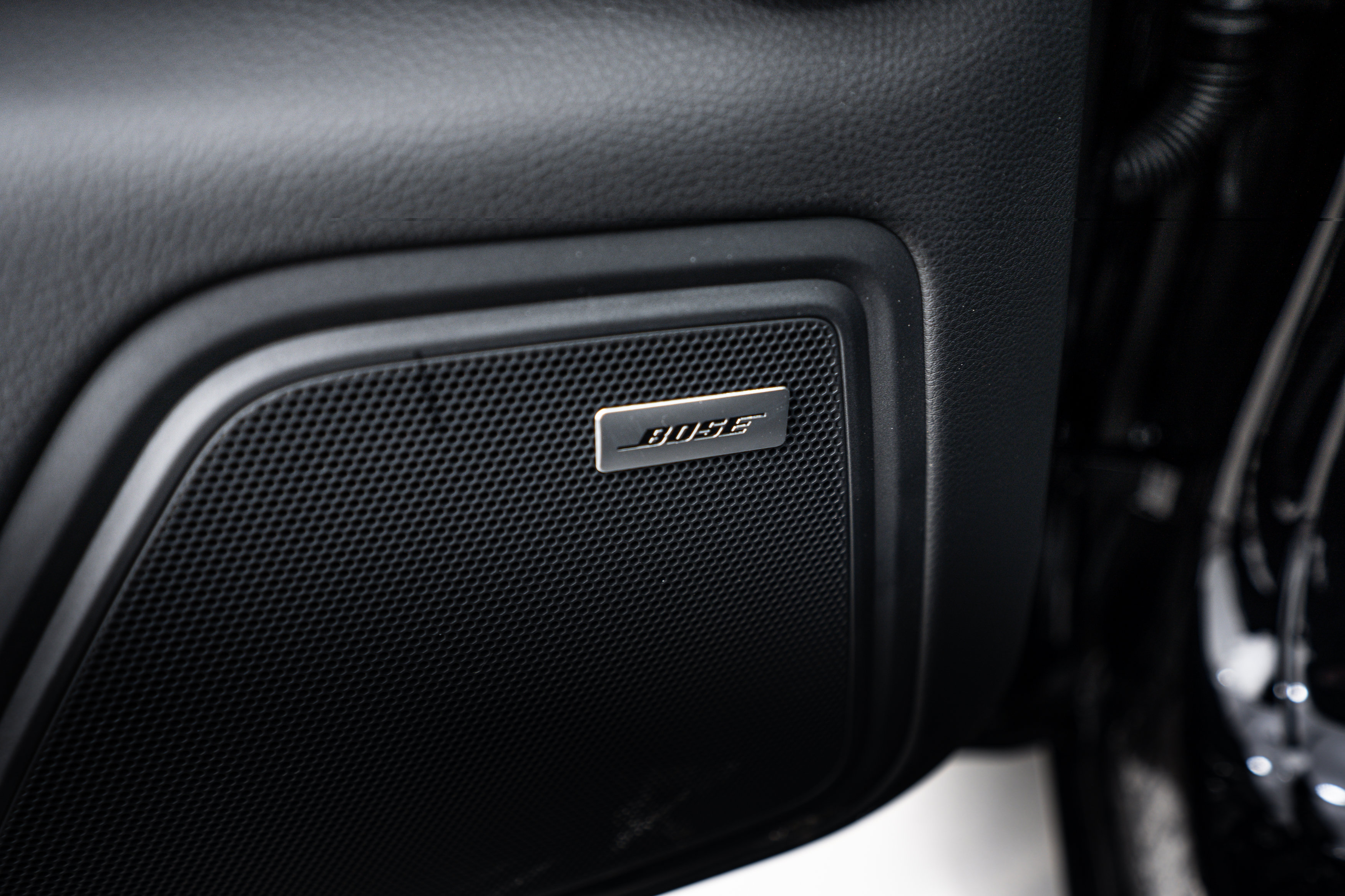 Certified 2026 Porsche Macan AWD/4WD image 17