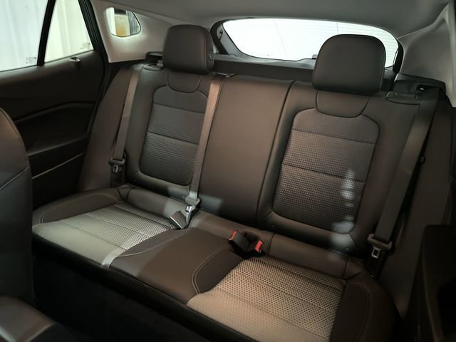 New 2026 Chevrolet Trax LT w/ LT Convenience Package FWD image 24