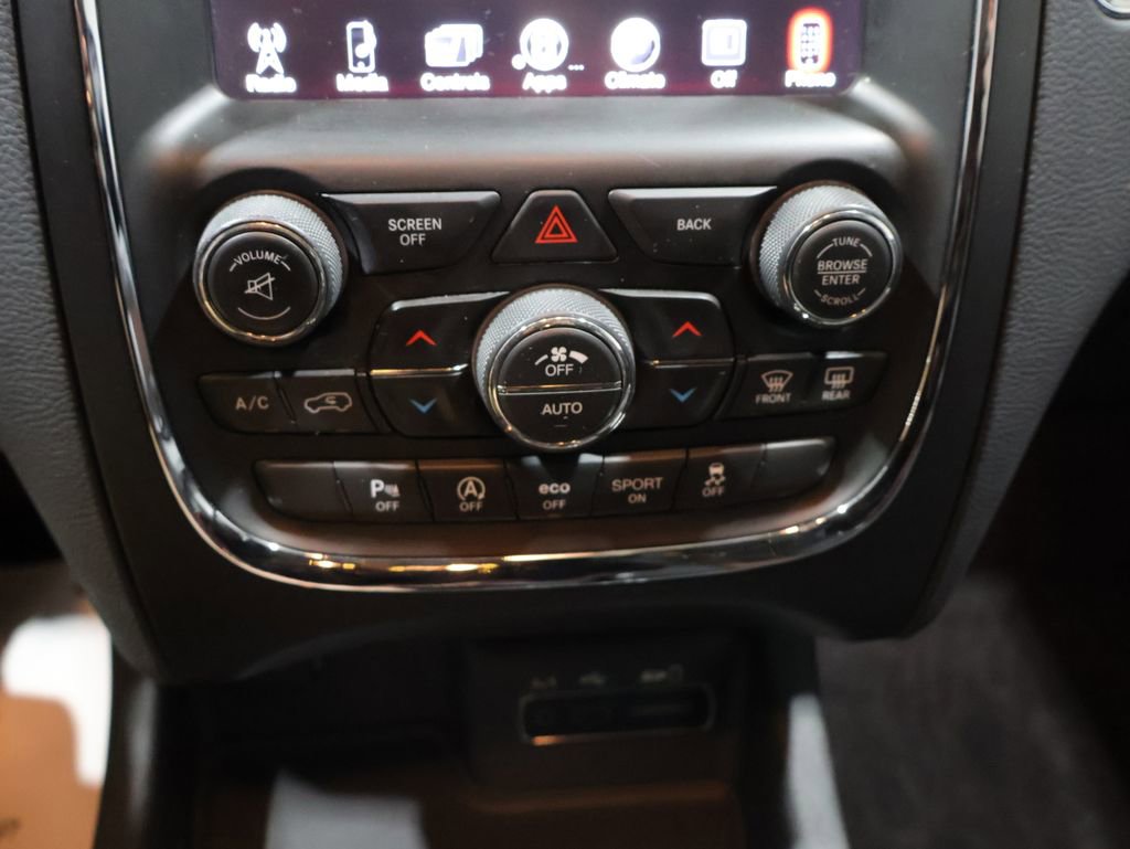 Used 2016 Dodge Durango Limited image 29