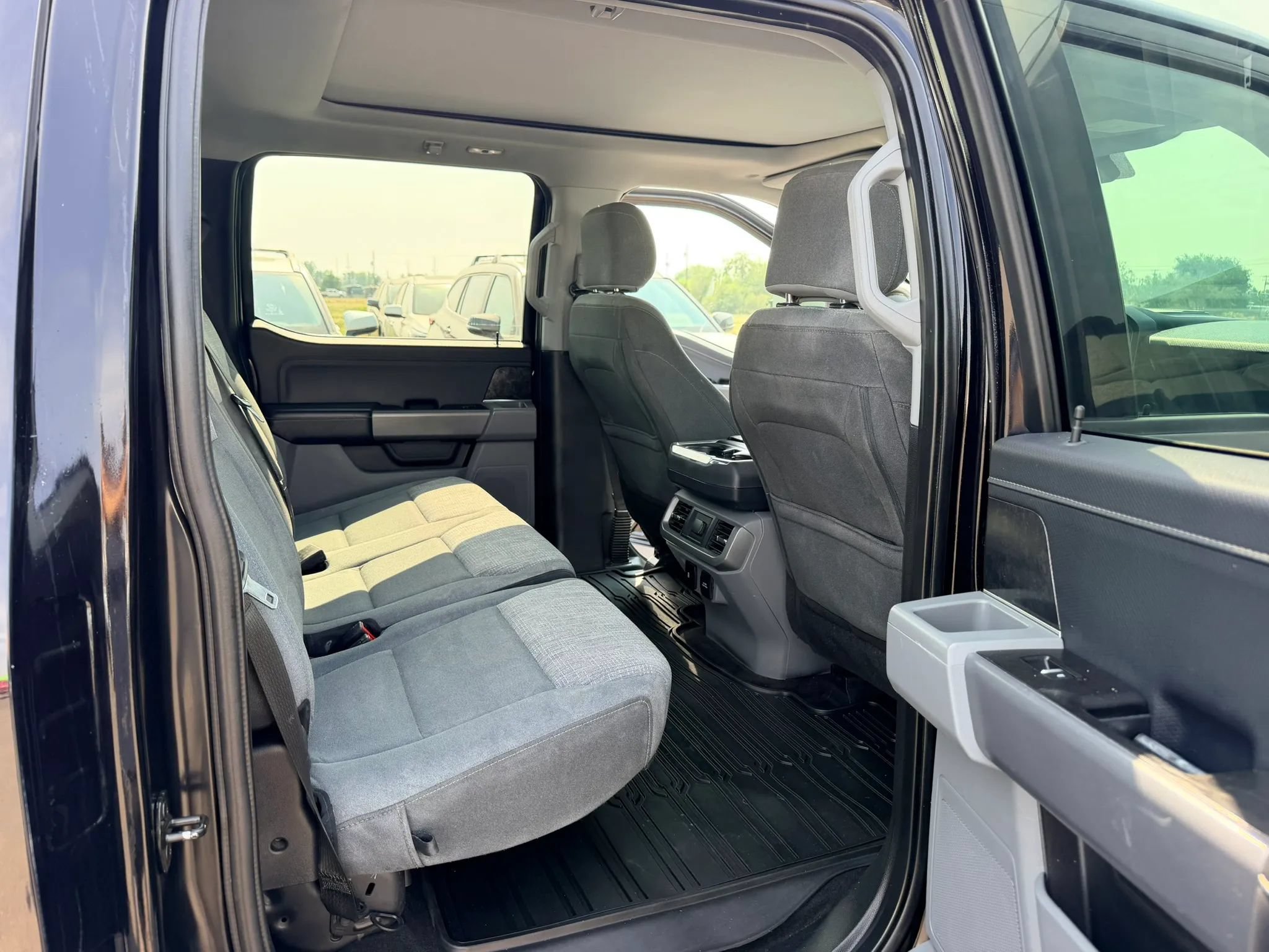Used 2021 Ford F150 XLT w/ Equipment Group 302A High AWD/4WD image 18