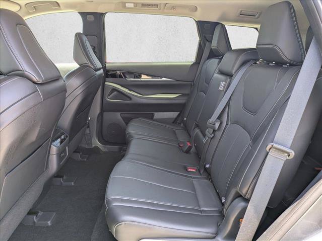 Certified 2025 INFINITI QX60 Pure w/ Cargo Package FWD image 19