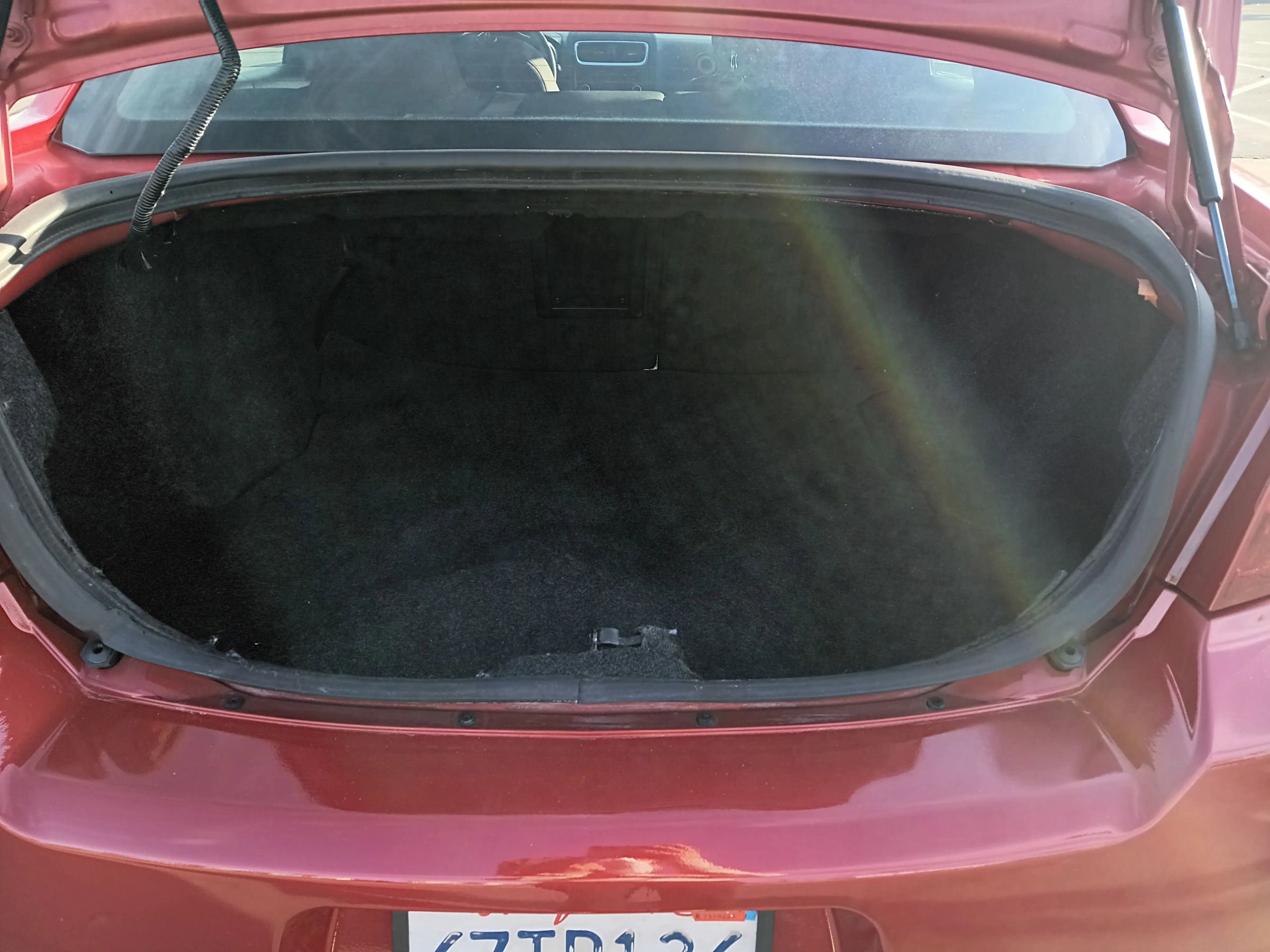 Used 2013 Dodge Avenger SE image 12