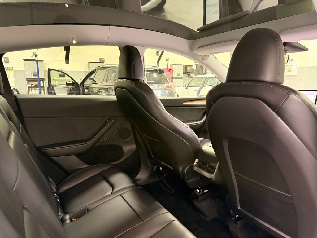 Used 2023 Tesla Model Y Long Range image 22