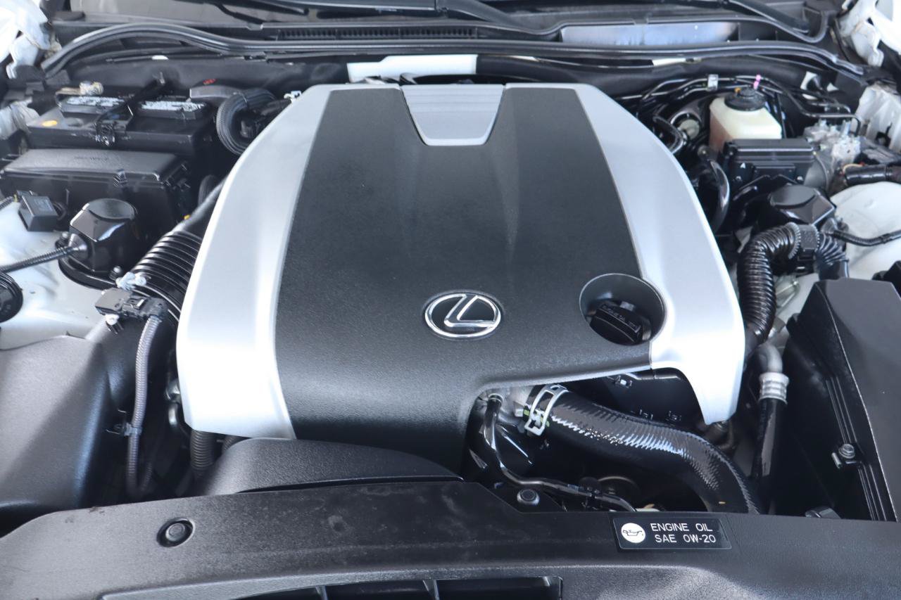 Used 2016 Lexus IS 350 w/ F Sport Package RWD image 39