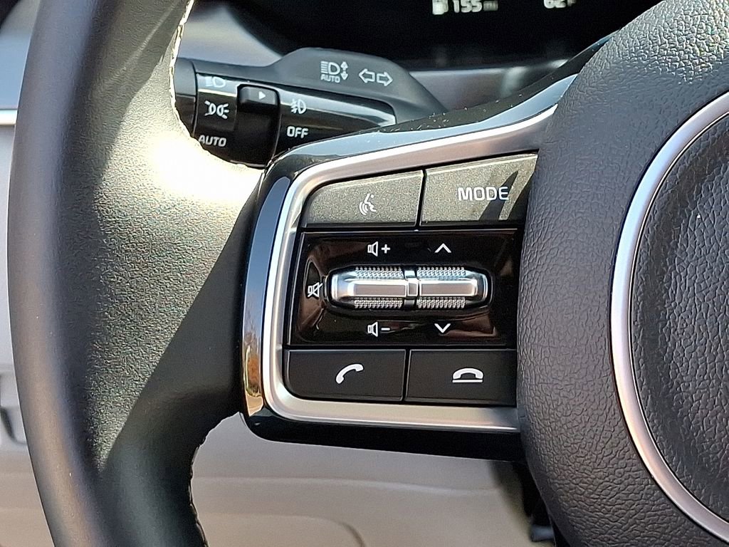 Used 2023 Kia Sorento SX image 24