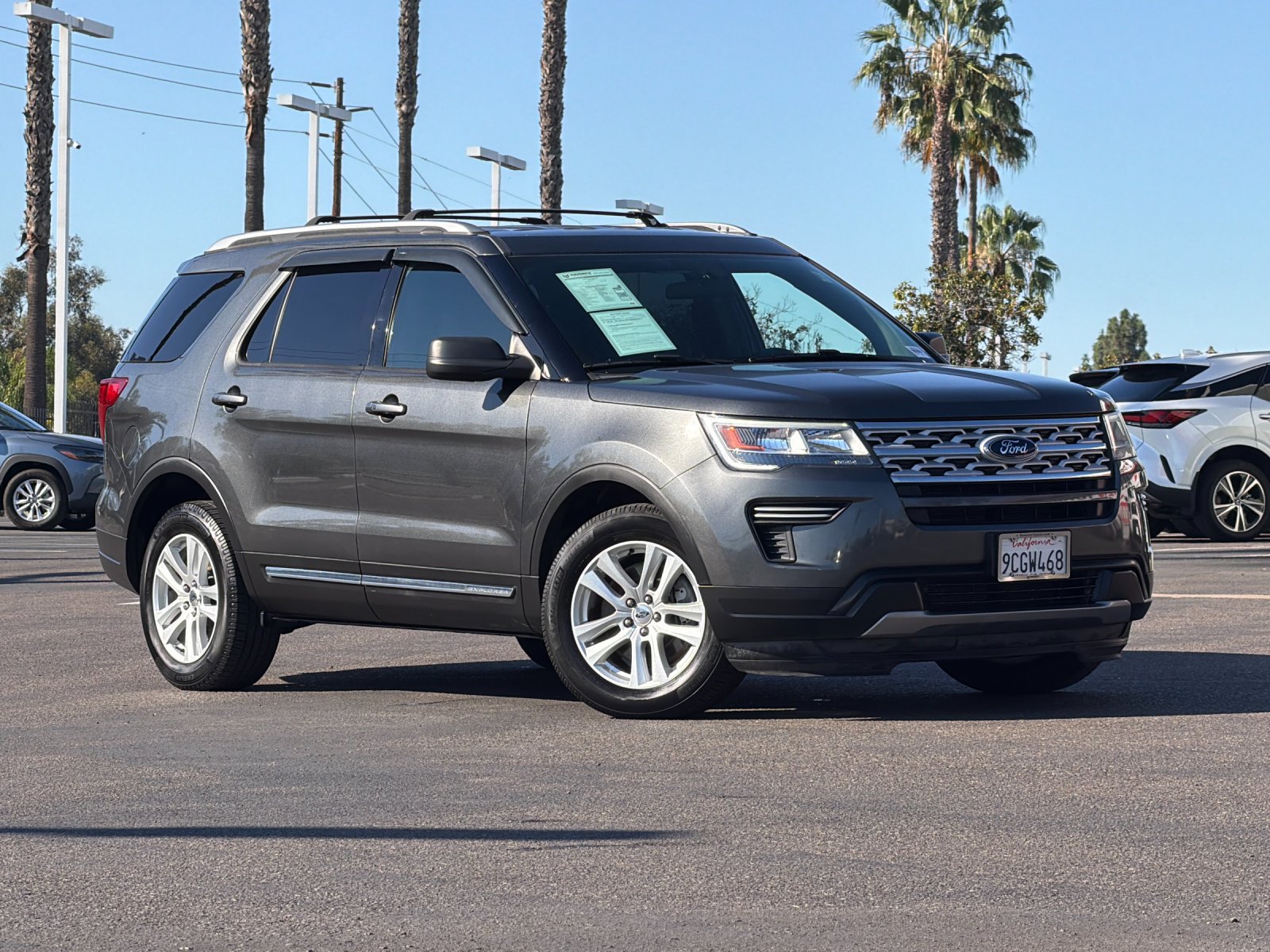 Used 2018 Ford Explorer XLT FWD image 8