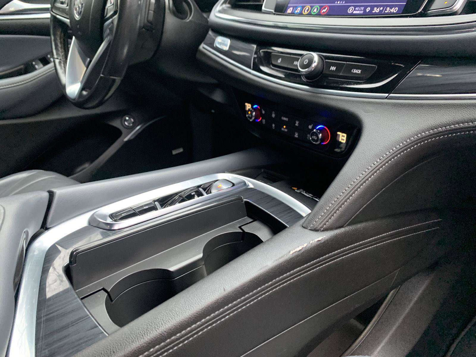 Used 2022 Buick Enclave Premium image 25