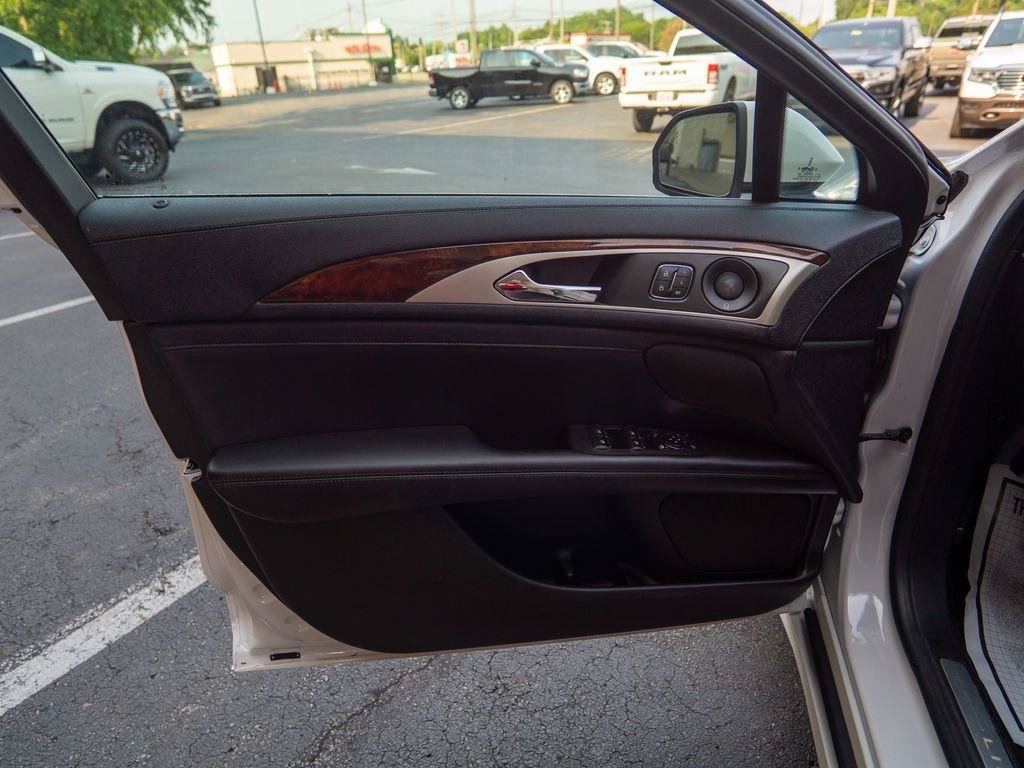 Used 2020 Lincoln MKZ Reserve w/ Elements Package AWD/4WD image 18