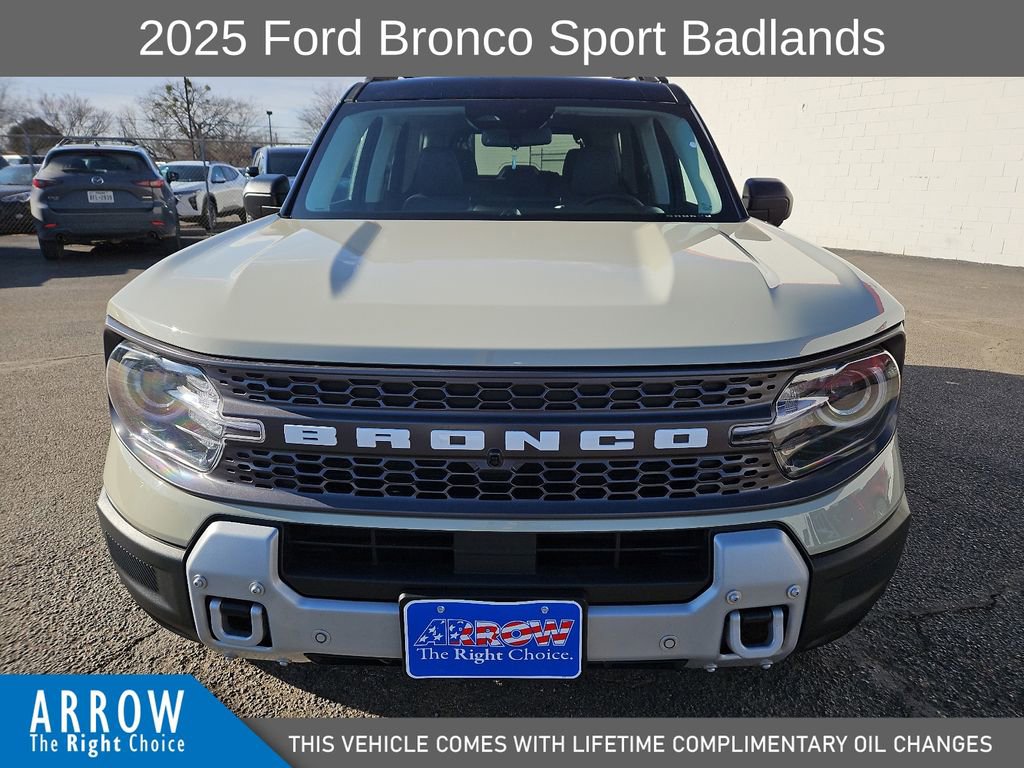 Used 2025 Ford Bronco Sport Badlands image 3
