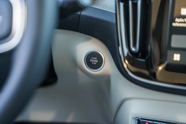 New 2026 Volvo XC40 B5 Ultra w/ Protection Package Premier image 24