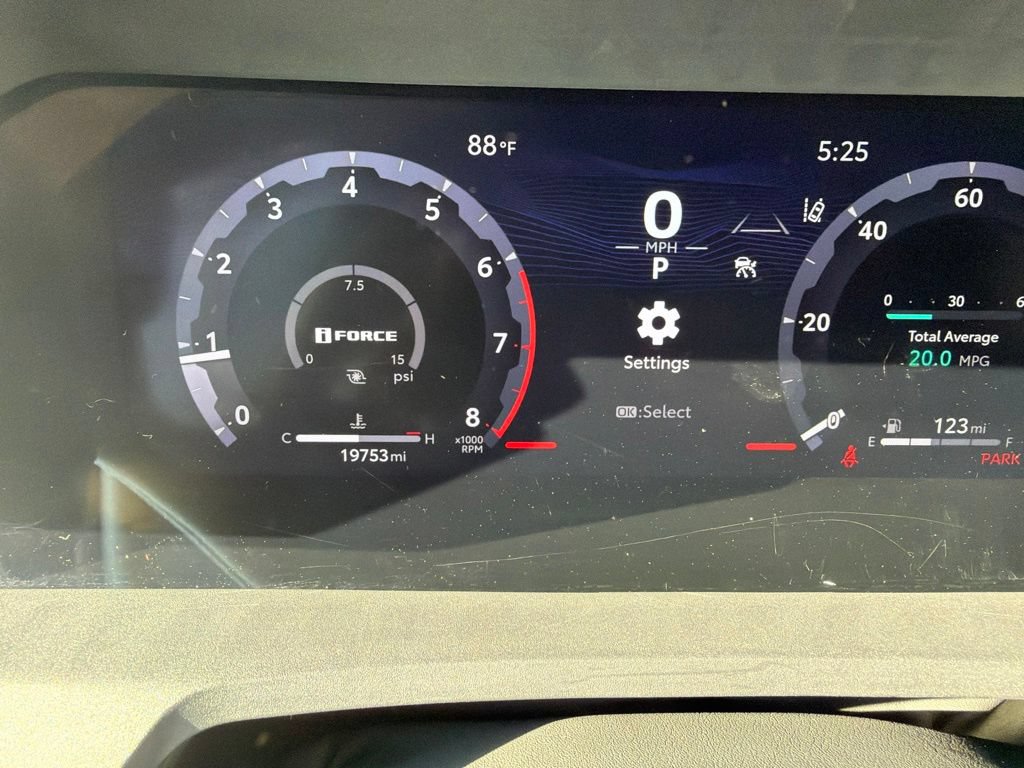 Used 2024 Toyota Tacoma TRD Sport AWD/4WD image 6