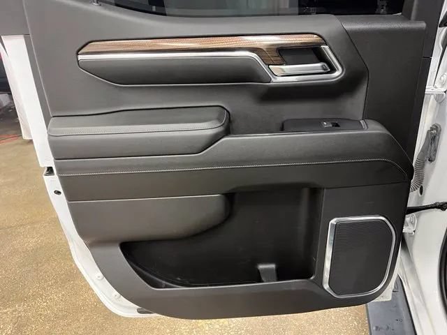 Used 2024 Chevrolet Silverado 1500 LT Trail Boss w/ Protection Package AWD/4WD image 26