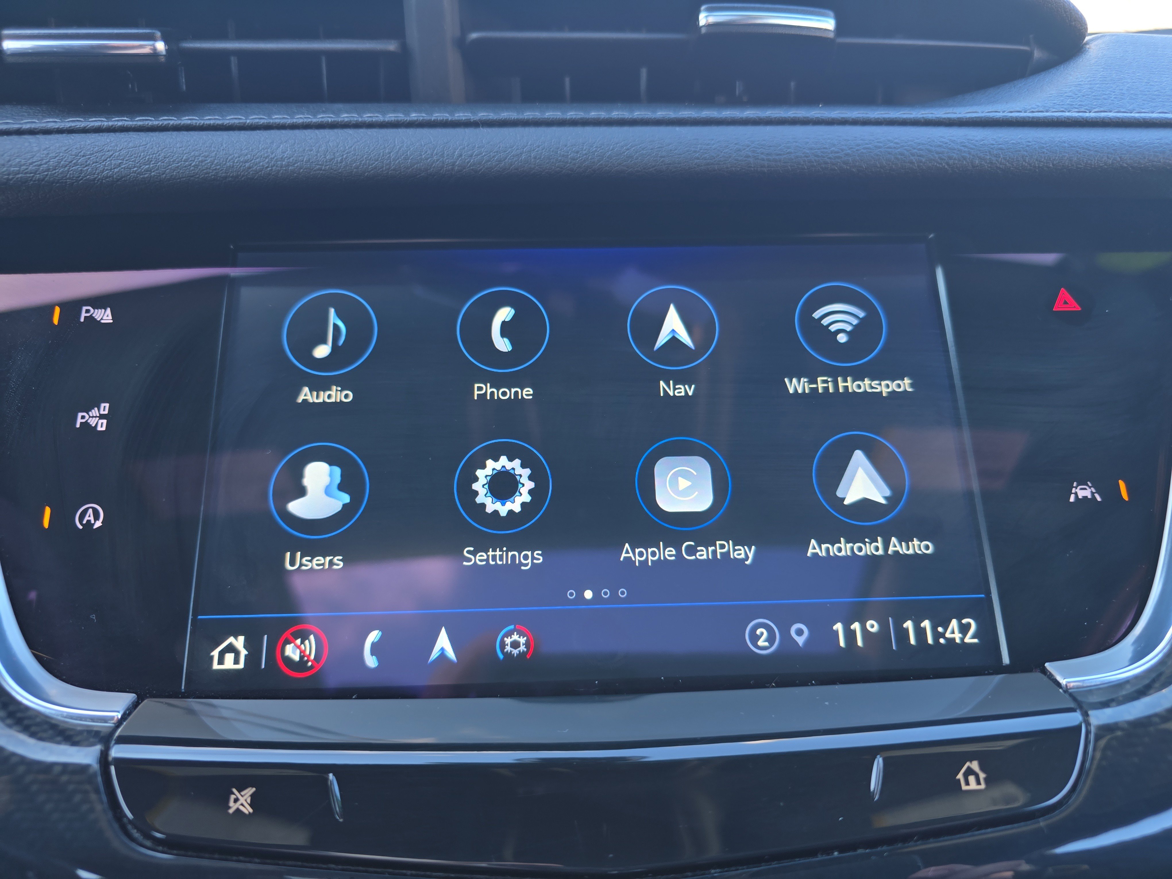 Used 2024 Cadillac XT6 Sport w/ LPO, Onyx Lite Package image 25