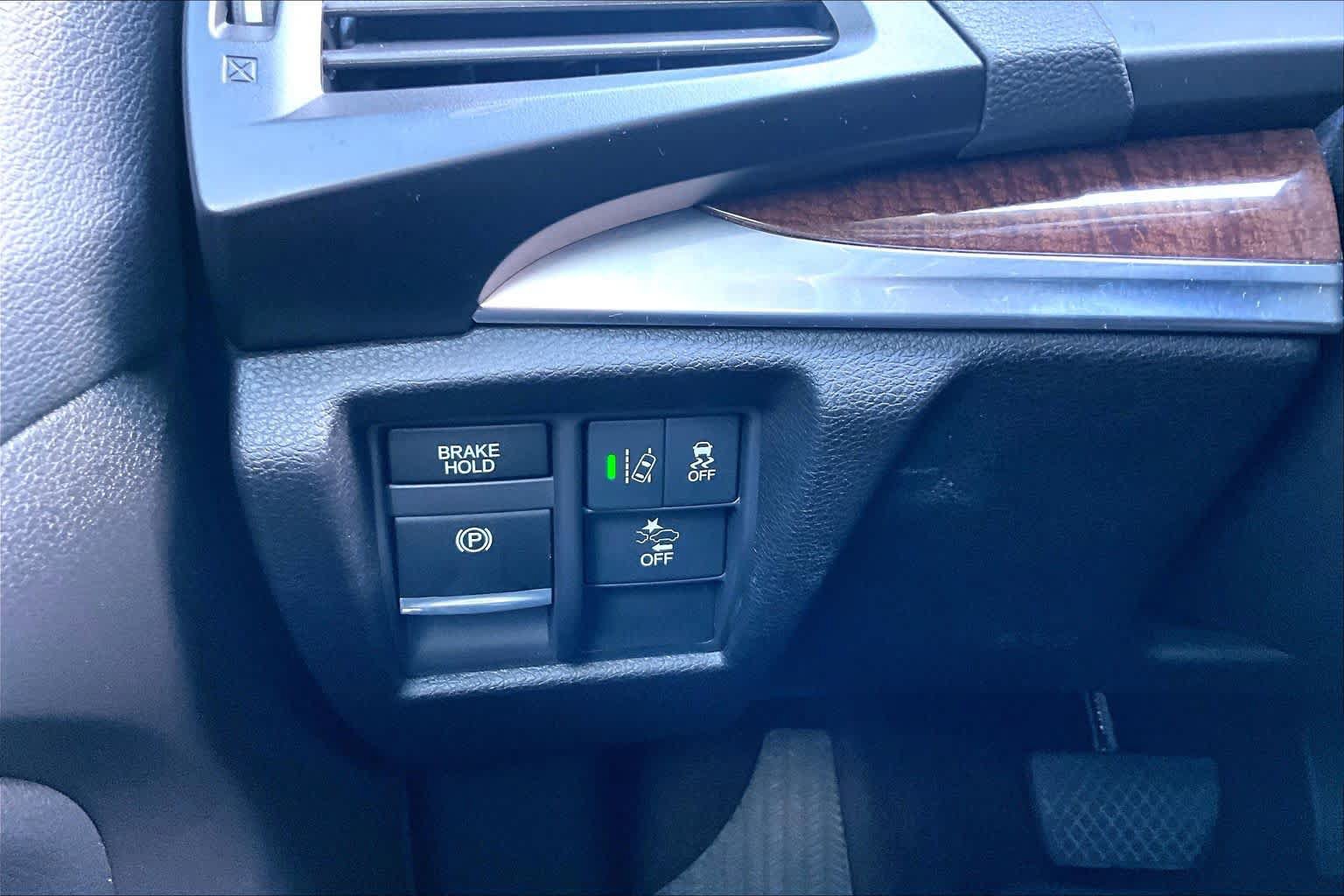 Used 2020 Acura MDX SH-AWD image 33