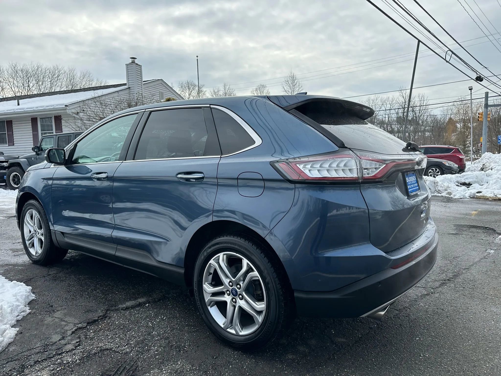 Used 2018 Ford Edge Titanium w/ Equipment Group 301A image 4