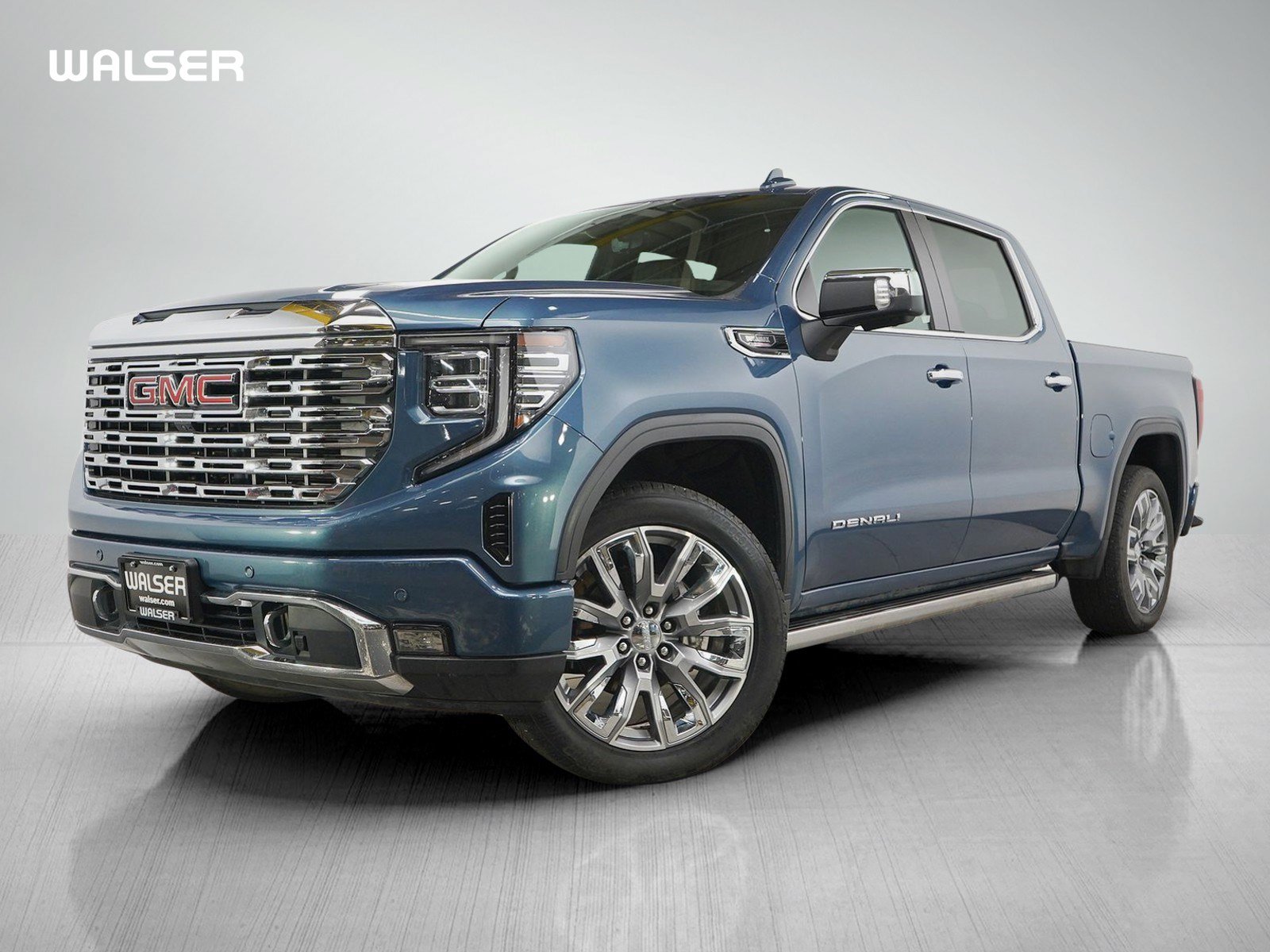 Used 2025 GMC Sierra 1500 Denali w/ Denali Reserve Package AWD/4WD image 1