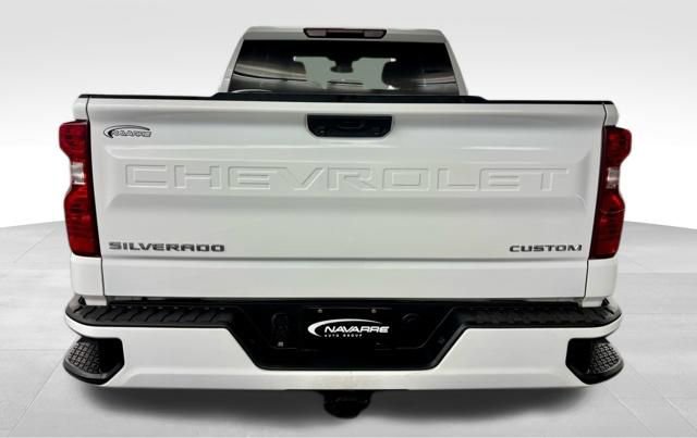 Used 2022 Chevrolet Silverado 1500 Custom image 8
