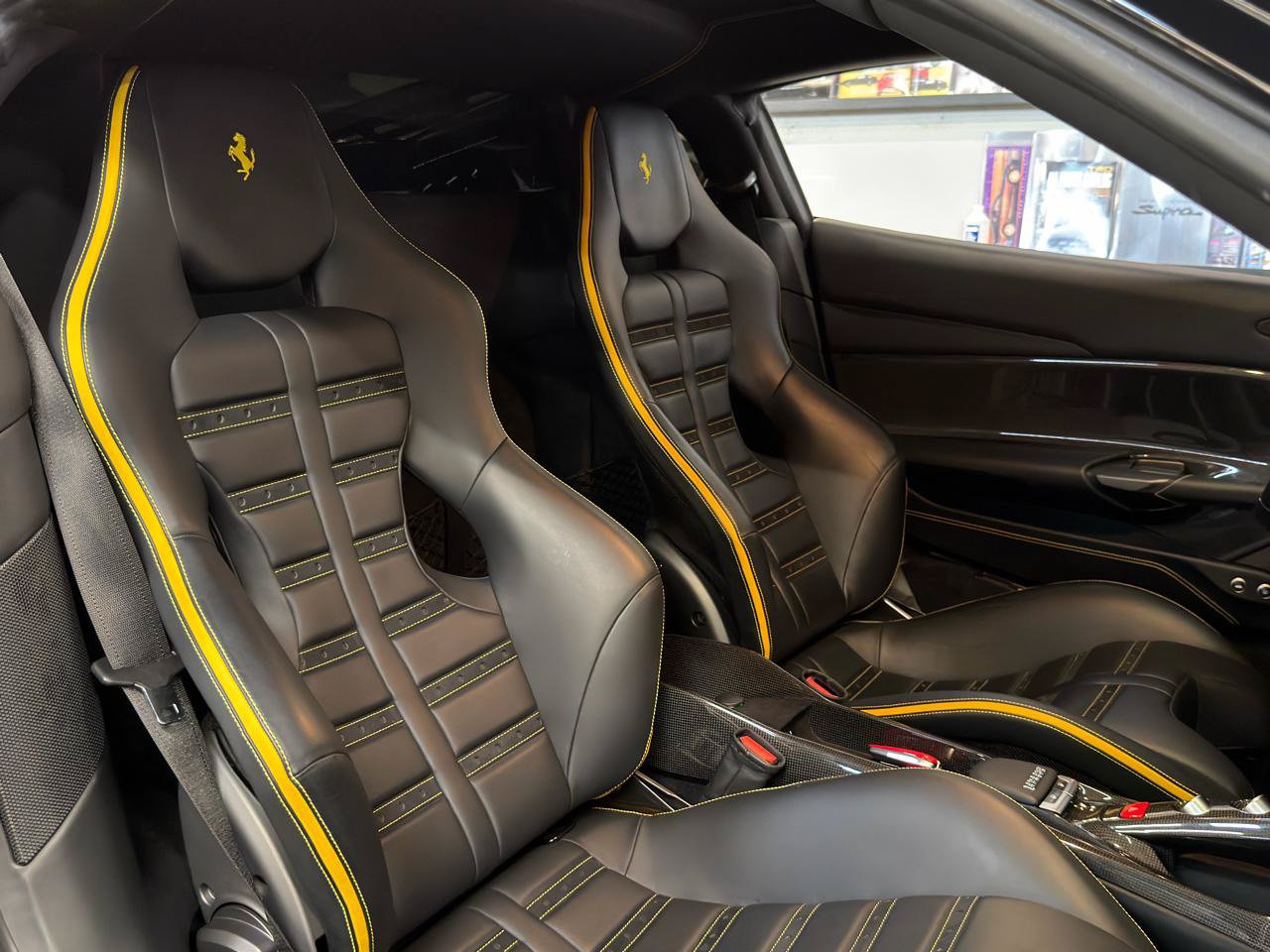 Used 2018 Ferrari 488 GTB RWD image 33