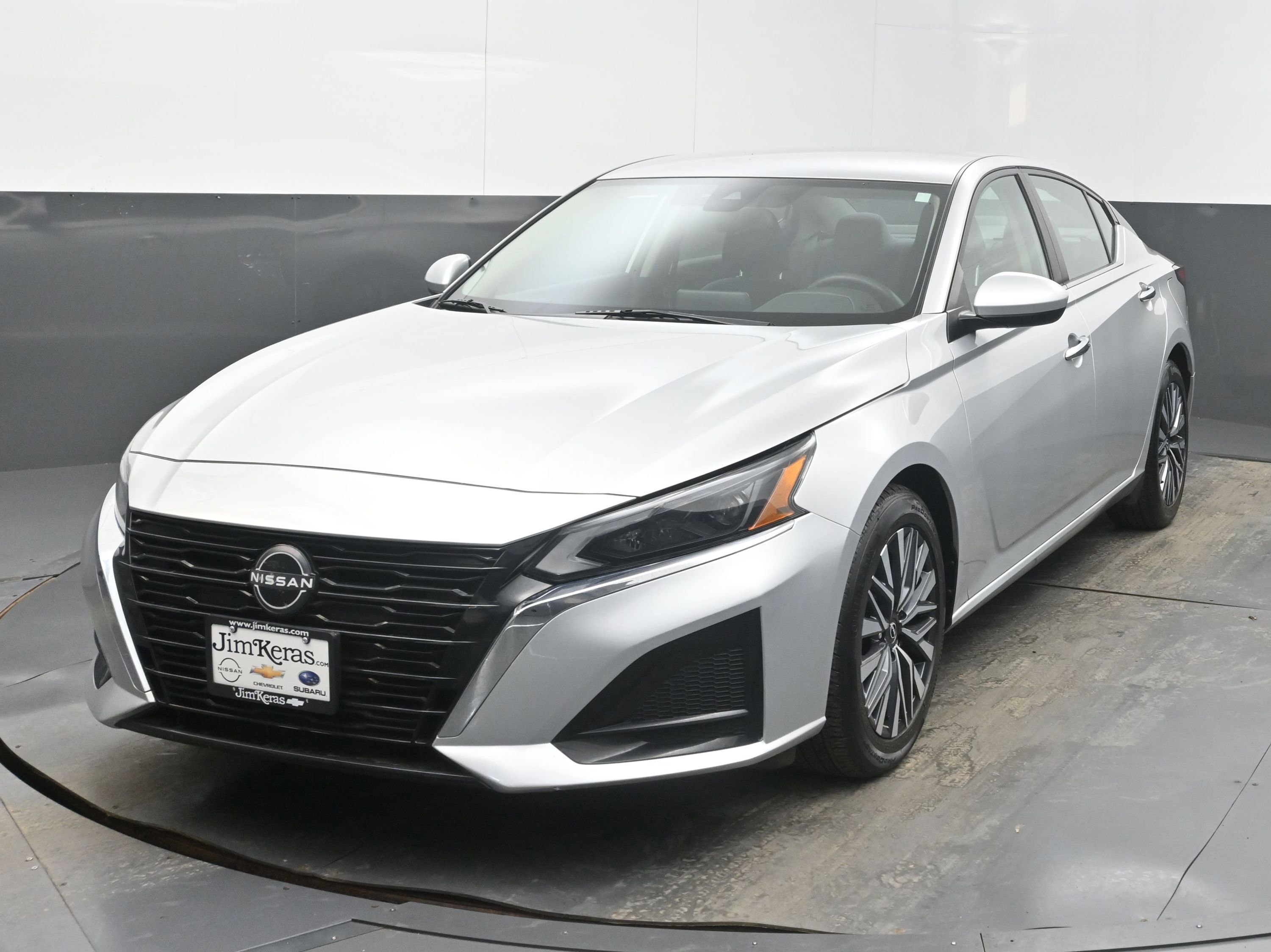 Used 2023 Nissan Altima 2.5 SV image 4