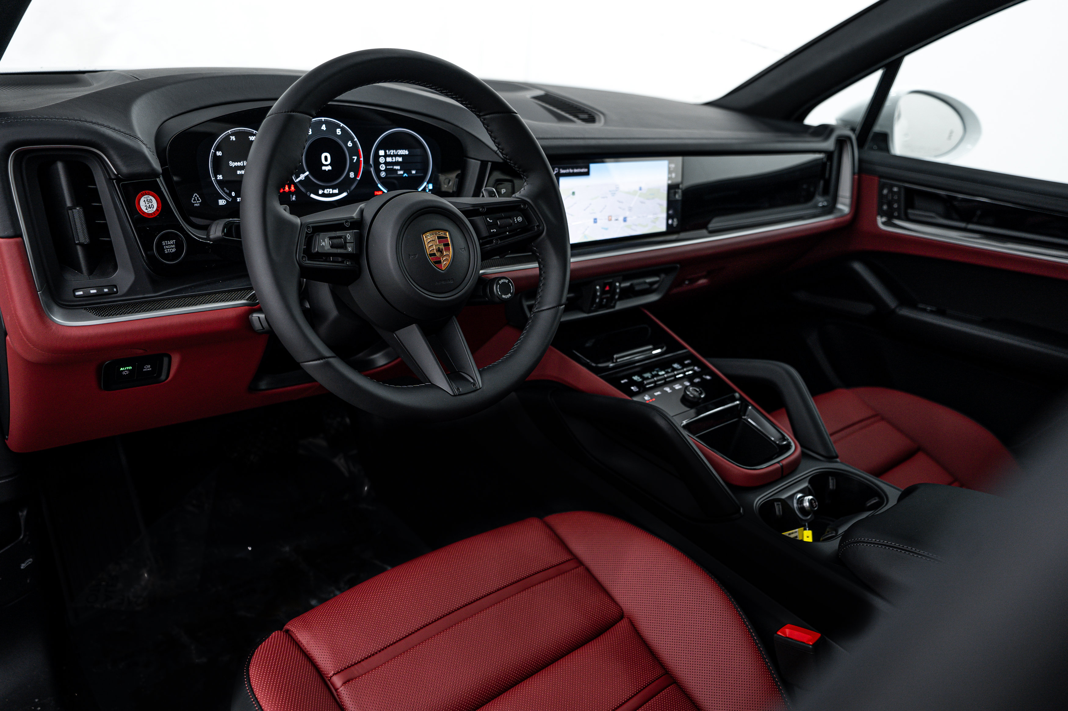 Certified 2026 Porsche Cayenne AWD/4WD image 4