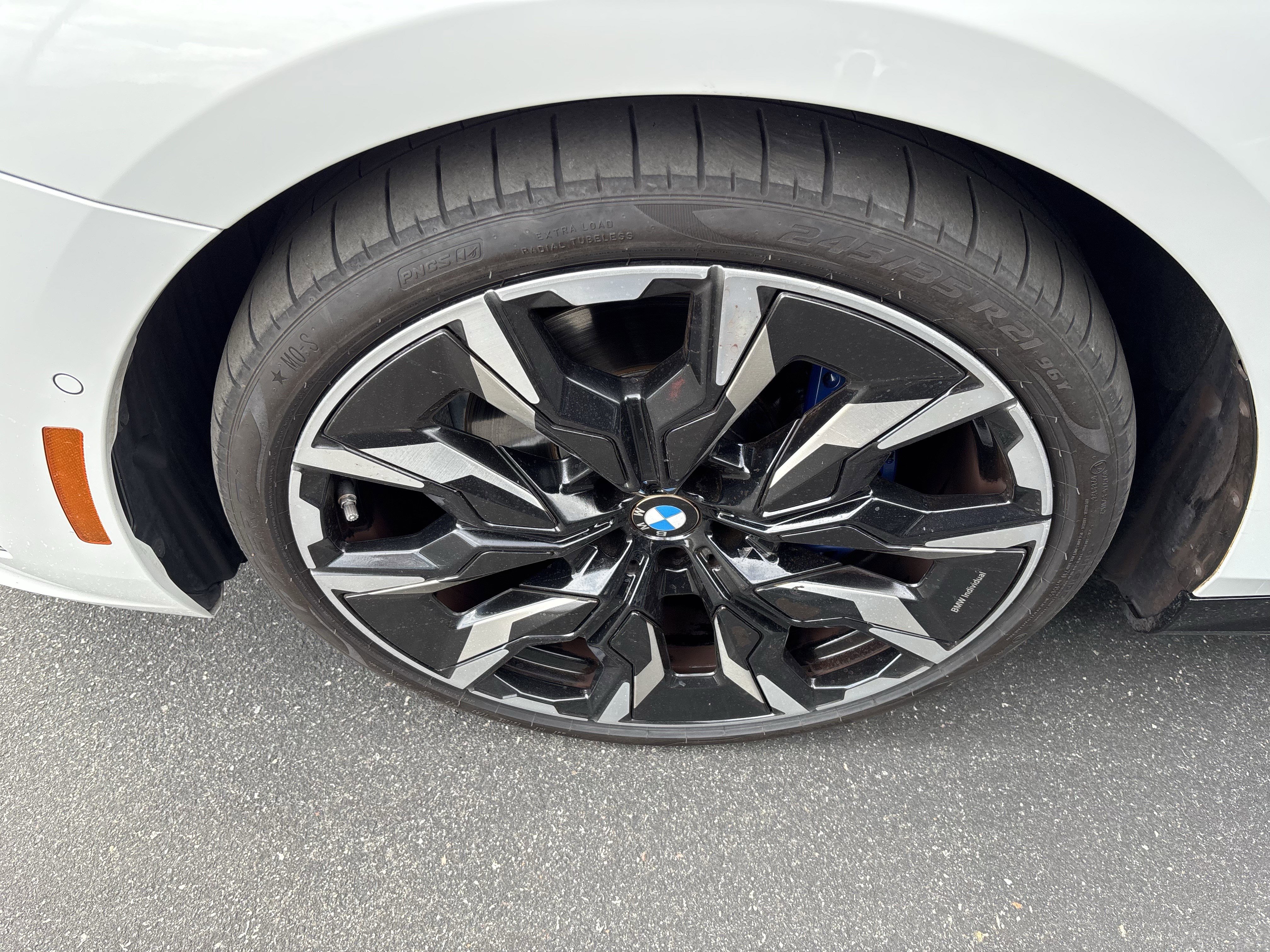 Certified 2024 BMW 530i 530i w/ Executive Package image 37