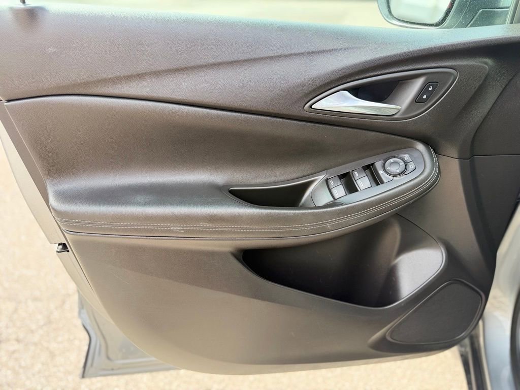 Used 2025 Buick Encore GX Preferred image 10