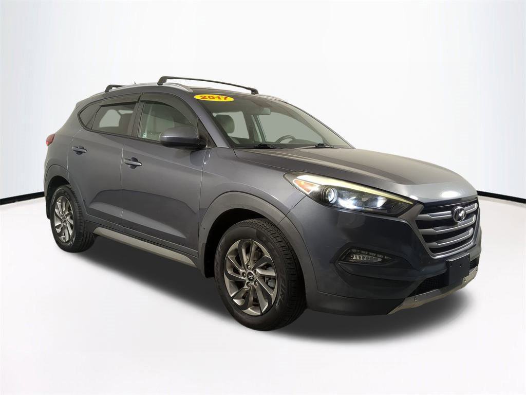 Used 2017 Hyundai Tucson SE image 1