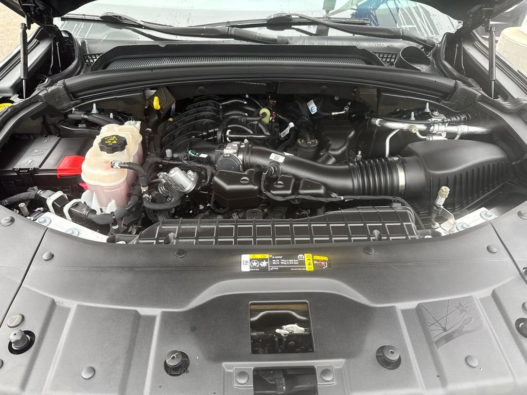 Certified 2023 Jeep Grand Cherokee Laredo w/ MOPAR Finishing Package image 8