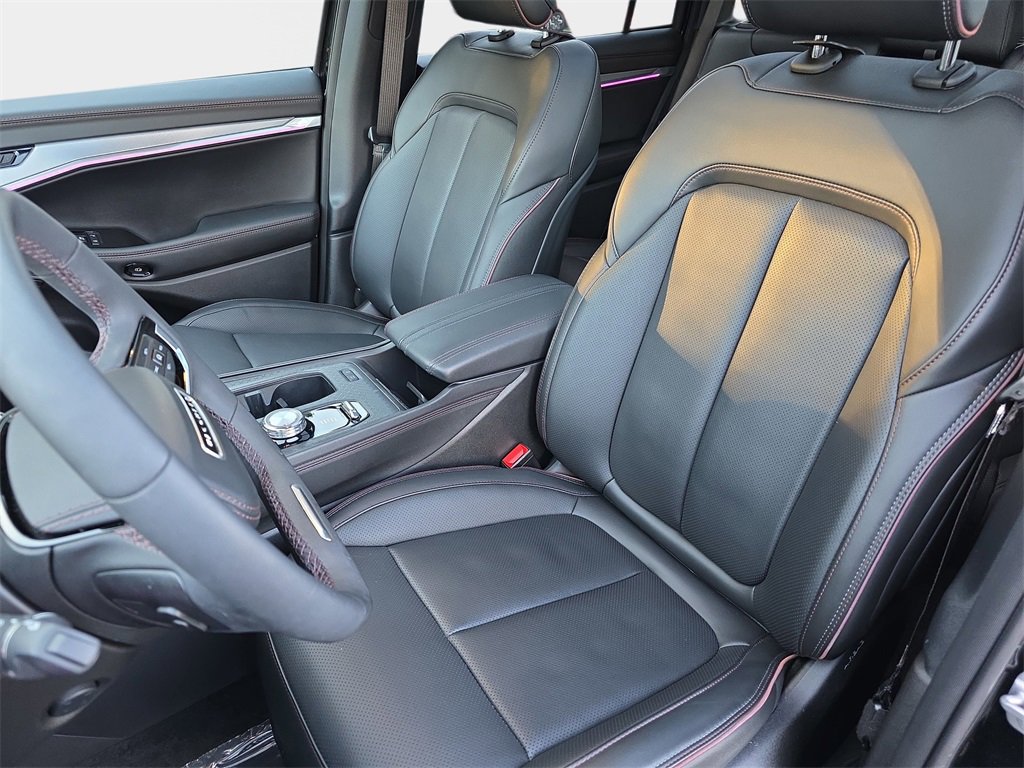 Used 2025 Jeep Wagoneer S Launch Edition image 18