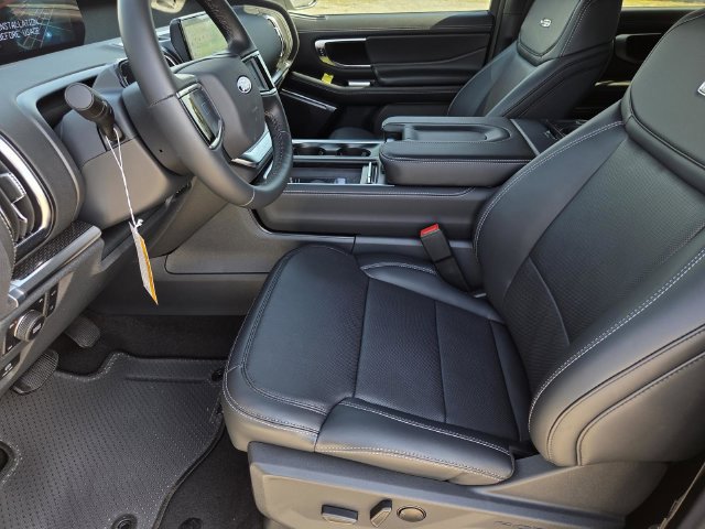 New 2027 Ford Expedition Platinum w/ Stealth Appearance Package AWD/4WD image 24