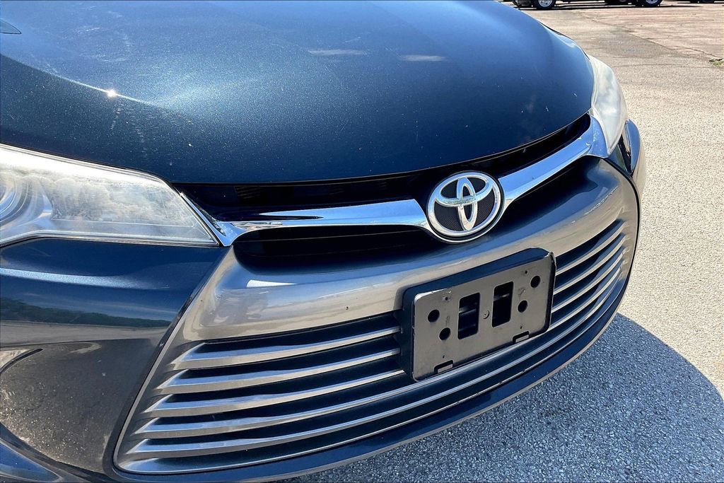Used 2017 Toyota Camry LE FWD image 34
