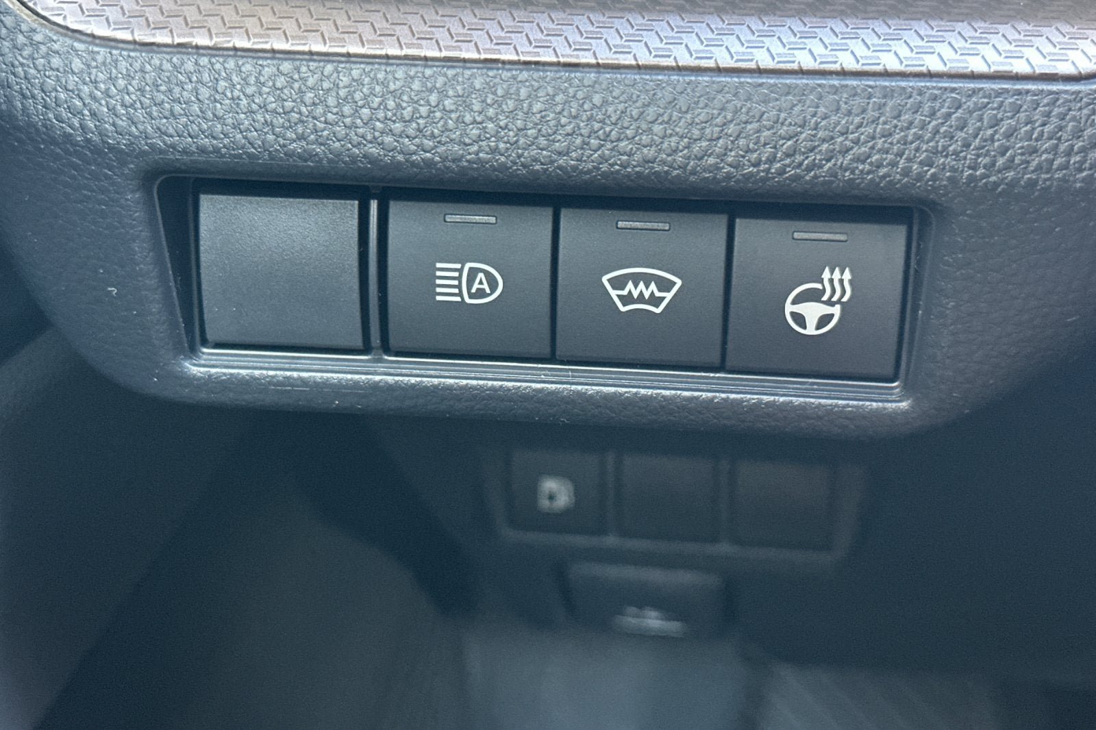 New 2027 Toyota Prius XLE FWD image 27