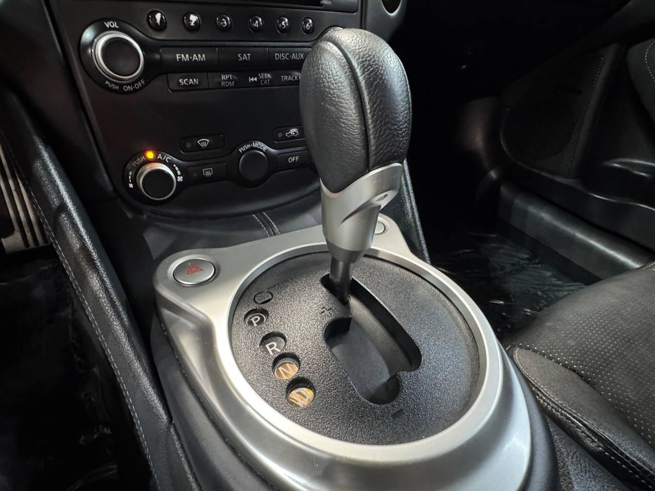 Used 2016 Nissan 370Z Touring RWD image 26