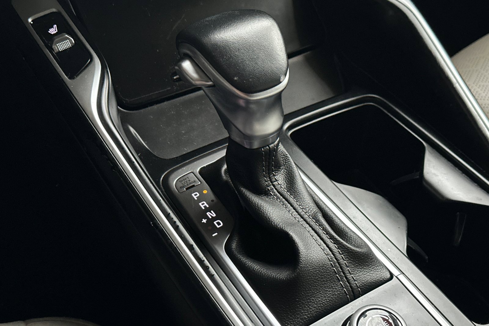 Used 2022 Kia Sorento EX w/ Panoramic Sunroof Package image 30