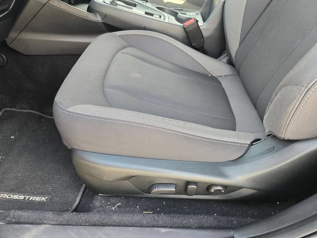 Used 2025 Subaru Crosstrek 2.5i Premium AWD/4WD image 14