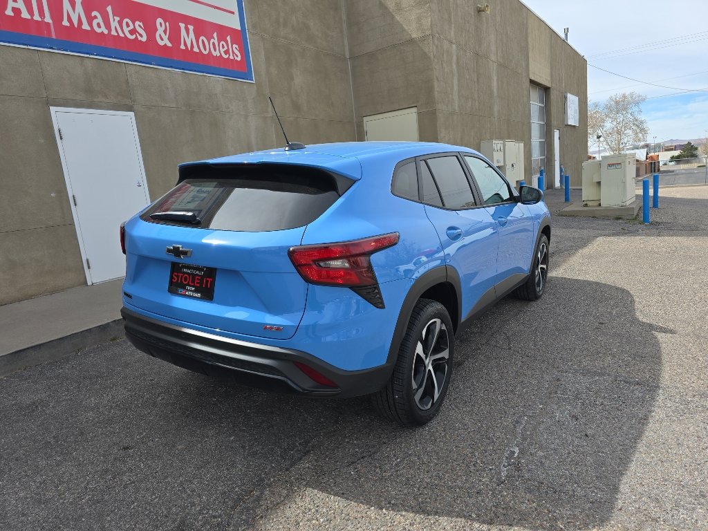 Used 2024 Chevrolet Trax RS w/ Driver Confidence Package FWD image 8