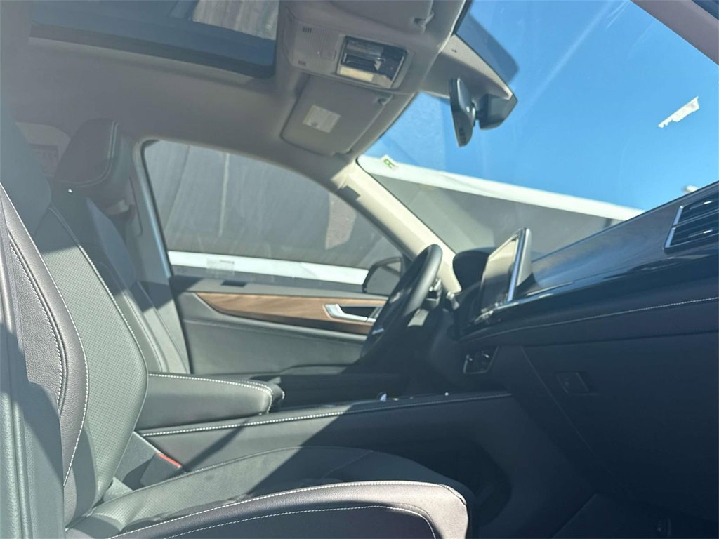New 2026 Volkswagen Atlas SE image 14