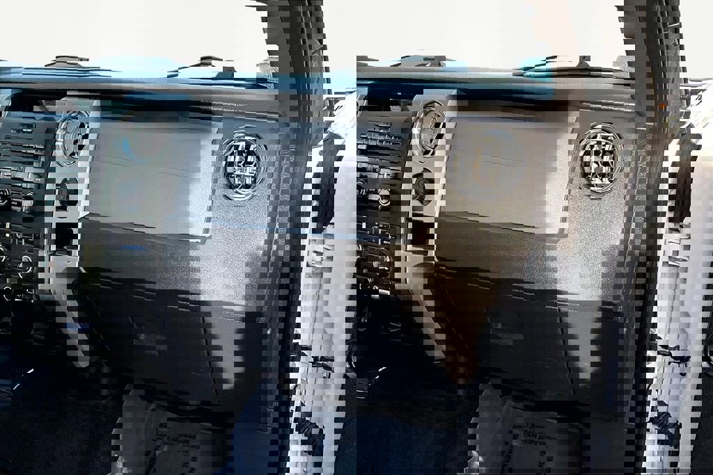 Used 2014 Ford F150 XLT w/ Trailer Tow Package image 17