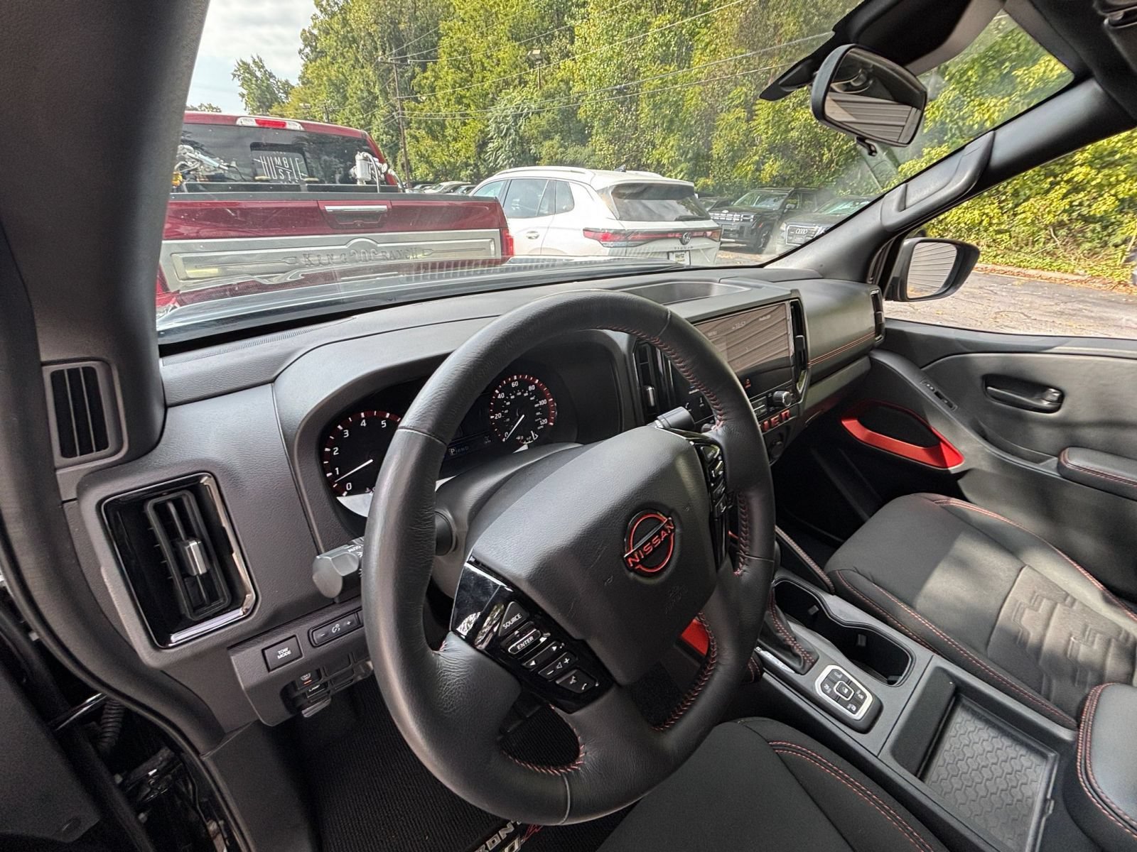 Used 2026 Nissan Frontier PRO-4X AWD/4WD image 29