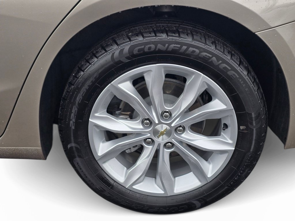 Used 2025 Chevrolet Malibu LT FWD image 19