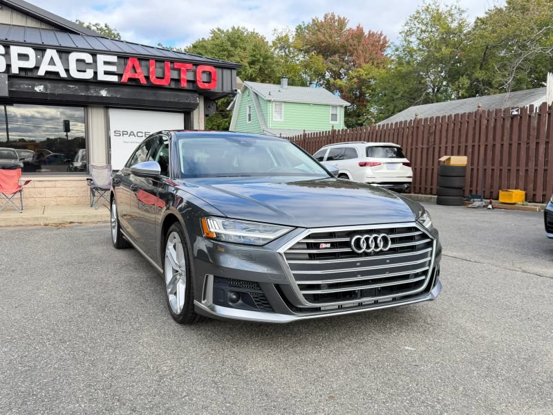 Used 2020 Audi S8 L AWD/4WD image 4