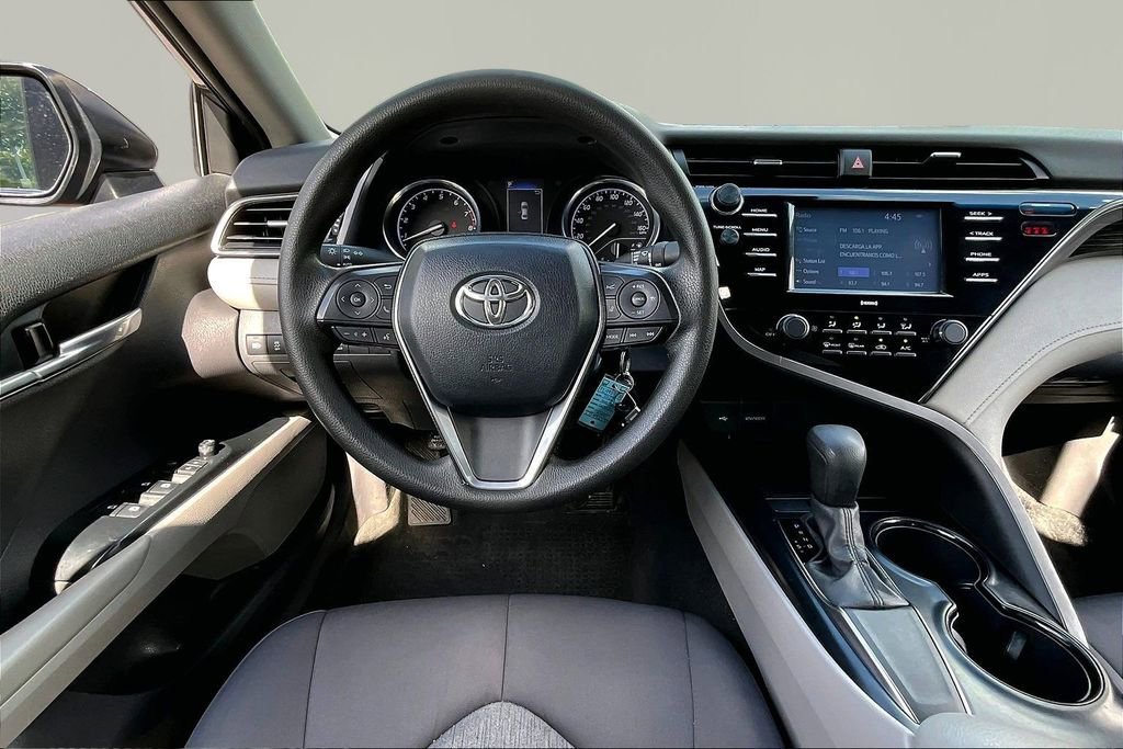 Used 2020 Toyota Camry LE FWD image 9