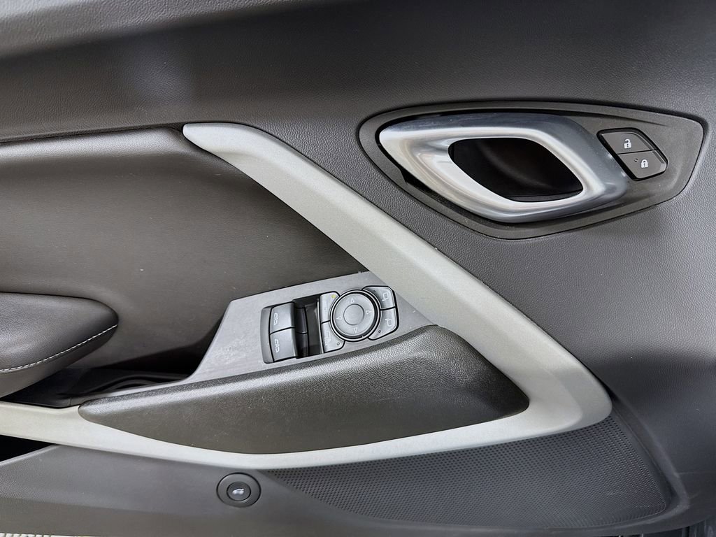 Used 2022 Chevrolet Camaro SS image 17