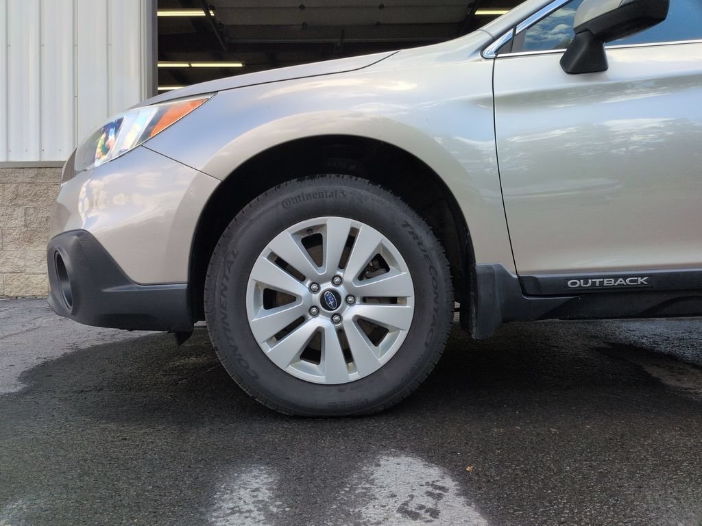 Used 2016 Subaru Outback 2.5i Premium AWD/4WD image 16