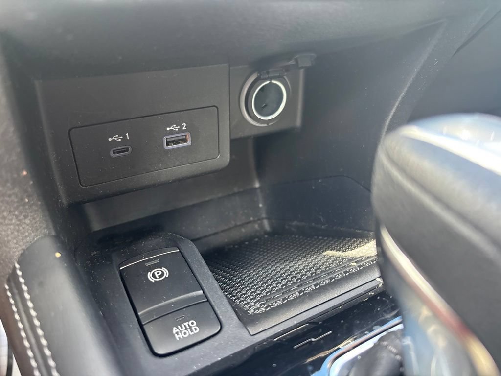 Certified 2023 Nissan Kicks SV FWD image 25